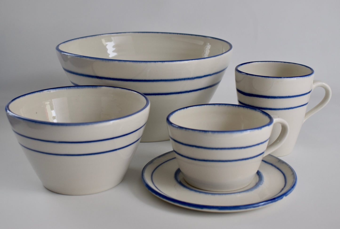 Odette Salad Bowl / Blue Line