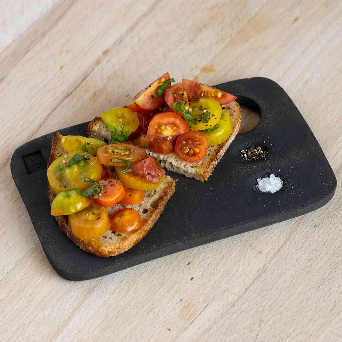 Ceramic Egg Board - Black