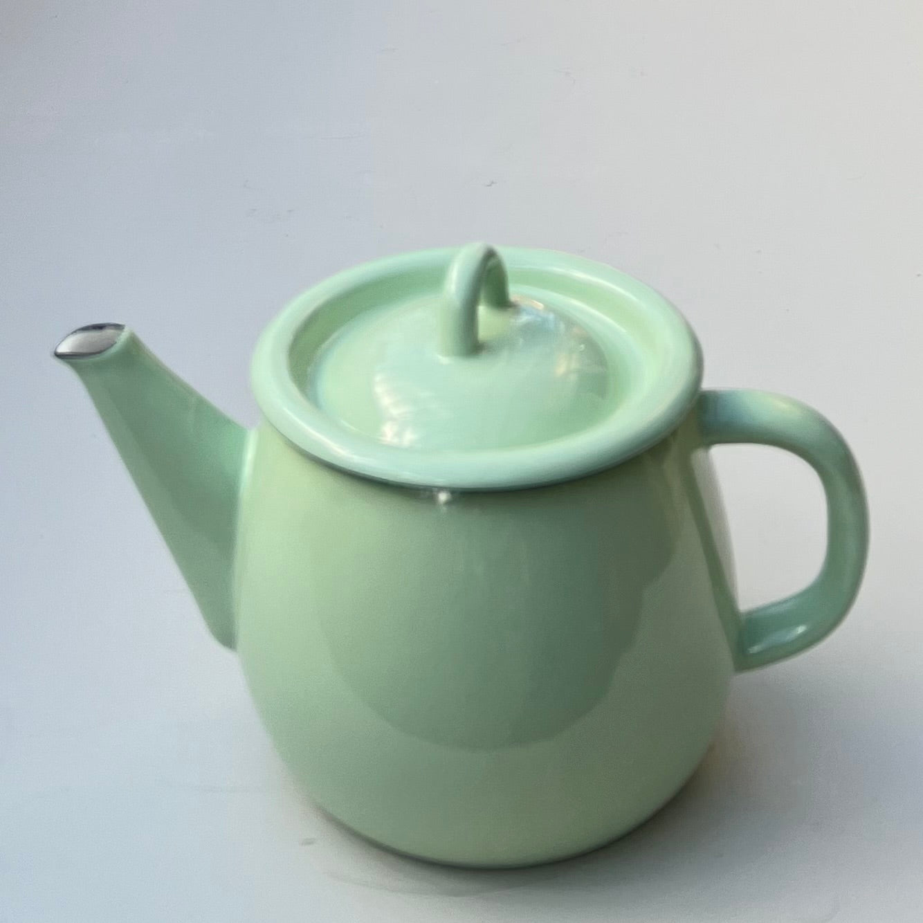 Enamel teapot: Mint