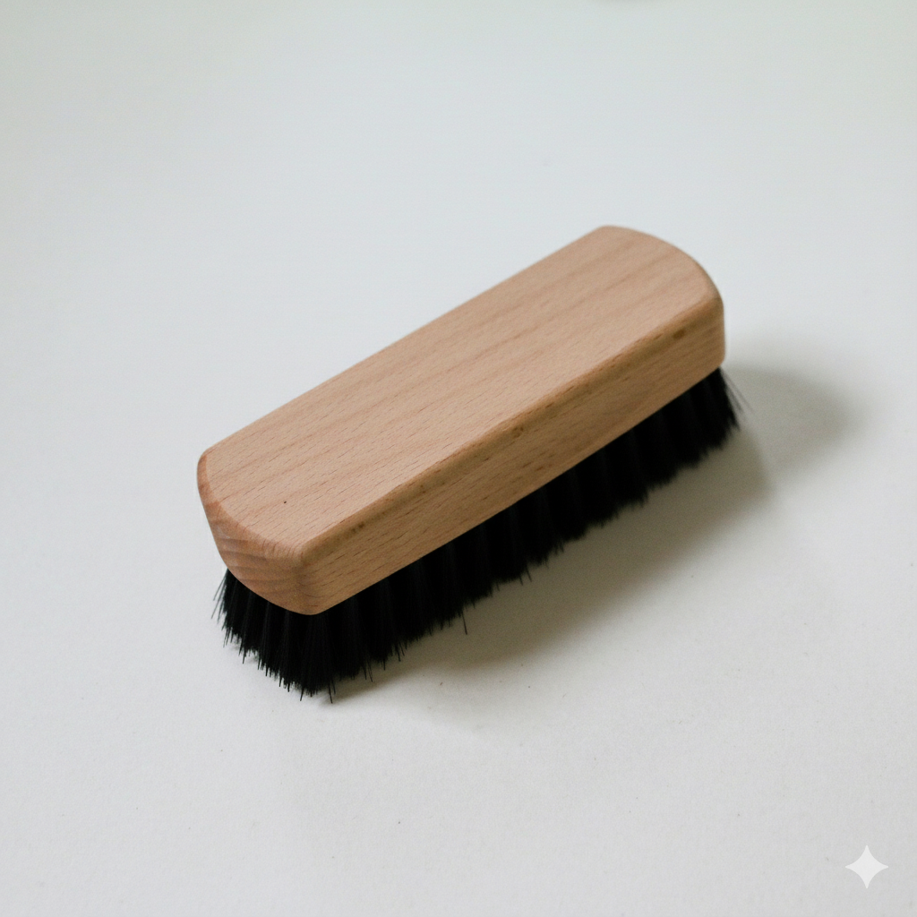 Shoe Shine Brush - Black Bristle