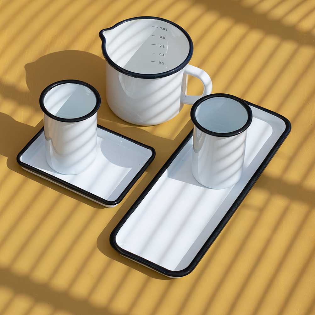 ENAMEL RECTANGULAR TRAY