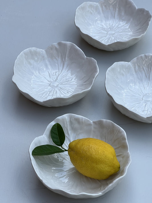 BORDALLO White Cabbage Leaf Bowl Small