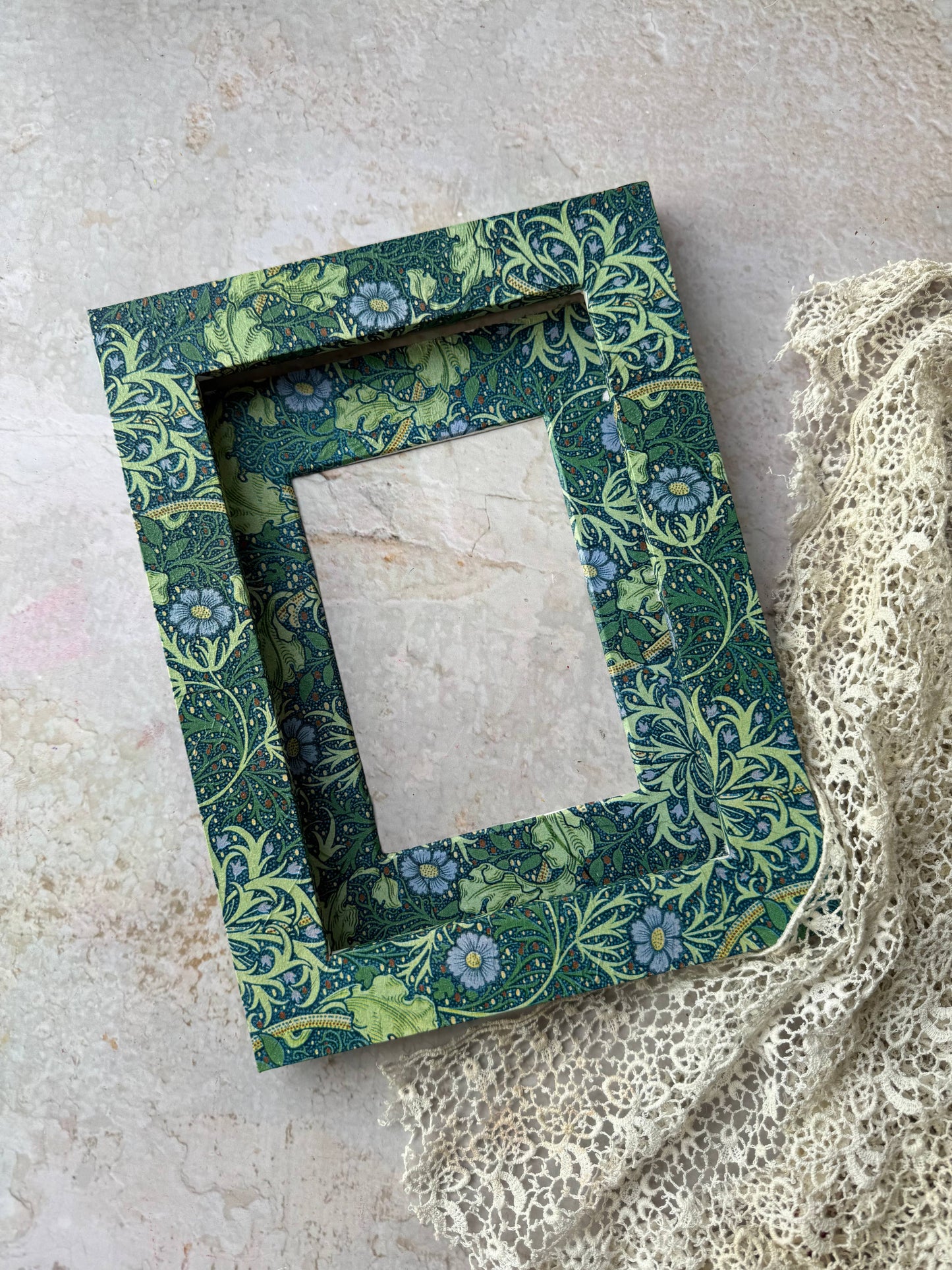 Decoupage Photo Frame - A5 William Morris
