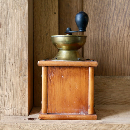 Vintage Coffee/Pepper Grinder #41