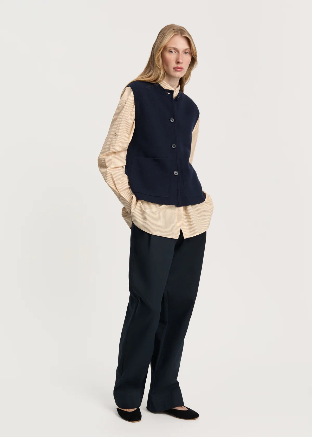 Elva Gilet- 100% Merino Wool / Navy
