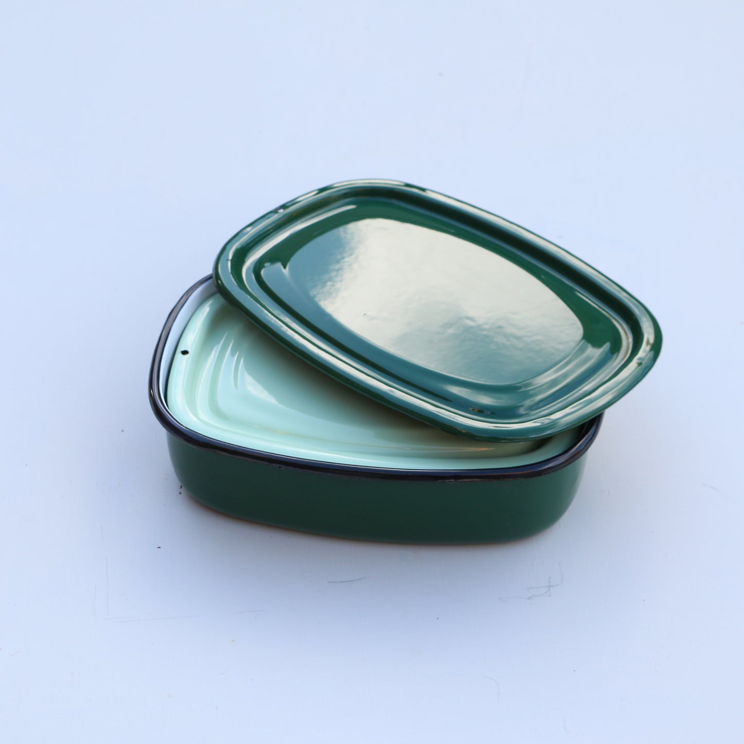 Enamel dish and lid: Large dark green