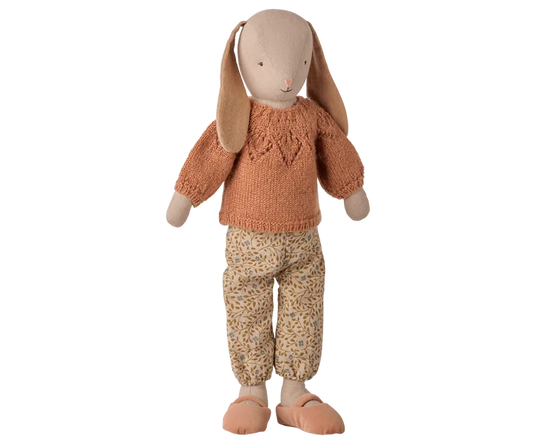 Bunny Size 3 - Classic in Sweater and Pants