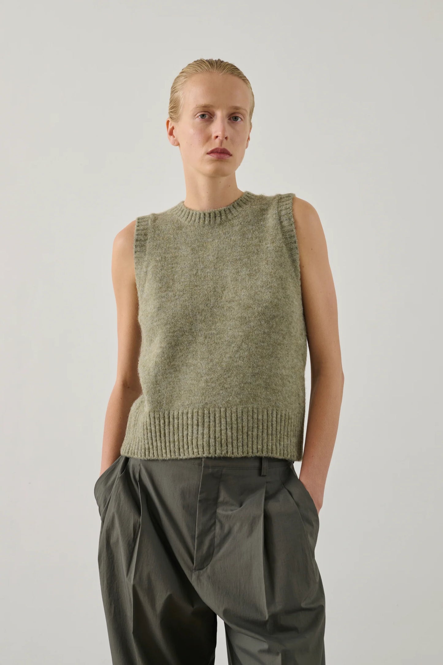 Namaste Sleeveless Pullover - Vert D’eau