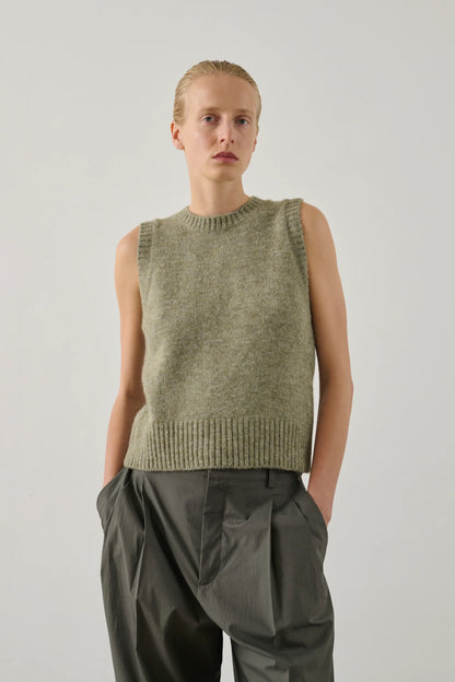 Namaste Sleeveless Pullover - Vert D’eau