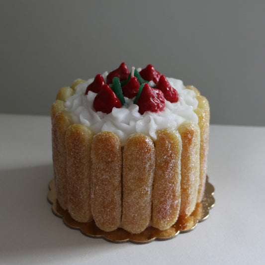 Strawberry Meringue Cake Wax Candle