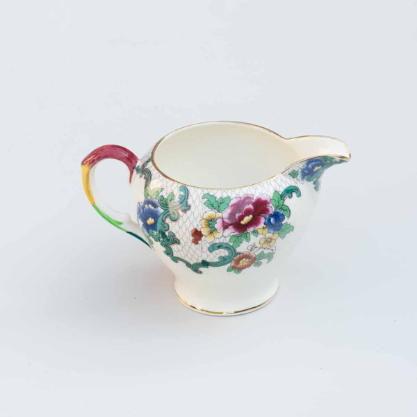 Floral Vintage 'Victoria’ Medium jug
